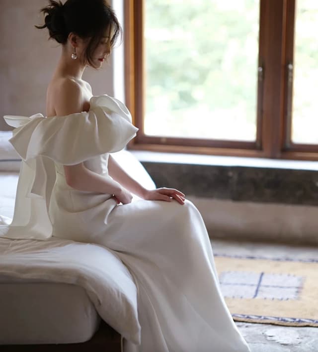 New Simple Mermaid Light Wedding Dress White Fluffy Chest Summer Bridal Gown