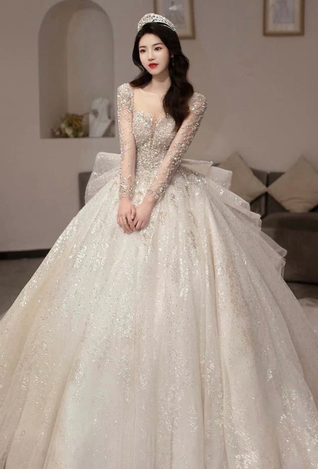 Wedtire Wedding Dress Small Train With Bow Luxury Long Sleeve Lace Handmade Mermaid Style No. Startled Deer