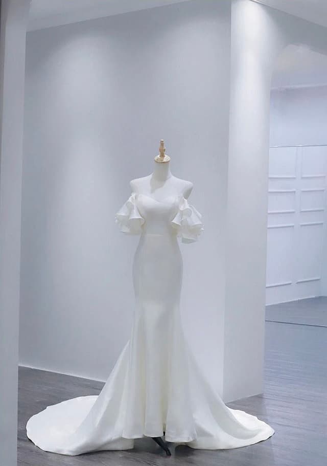 Puff Sleeve Light Satin Wedding Dress New Boho Mermai Wedding Dress Strapless