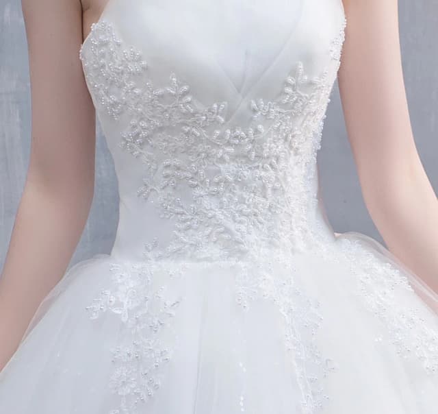 New Wedding Dresses Strapless Appliques Pearls Lace Fashion Wholesale Cheap Simple Bride Dress
