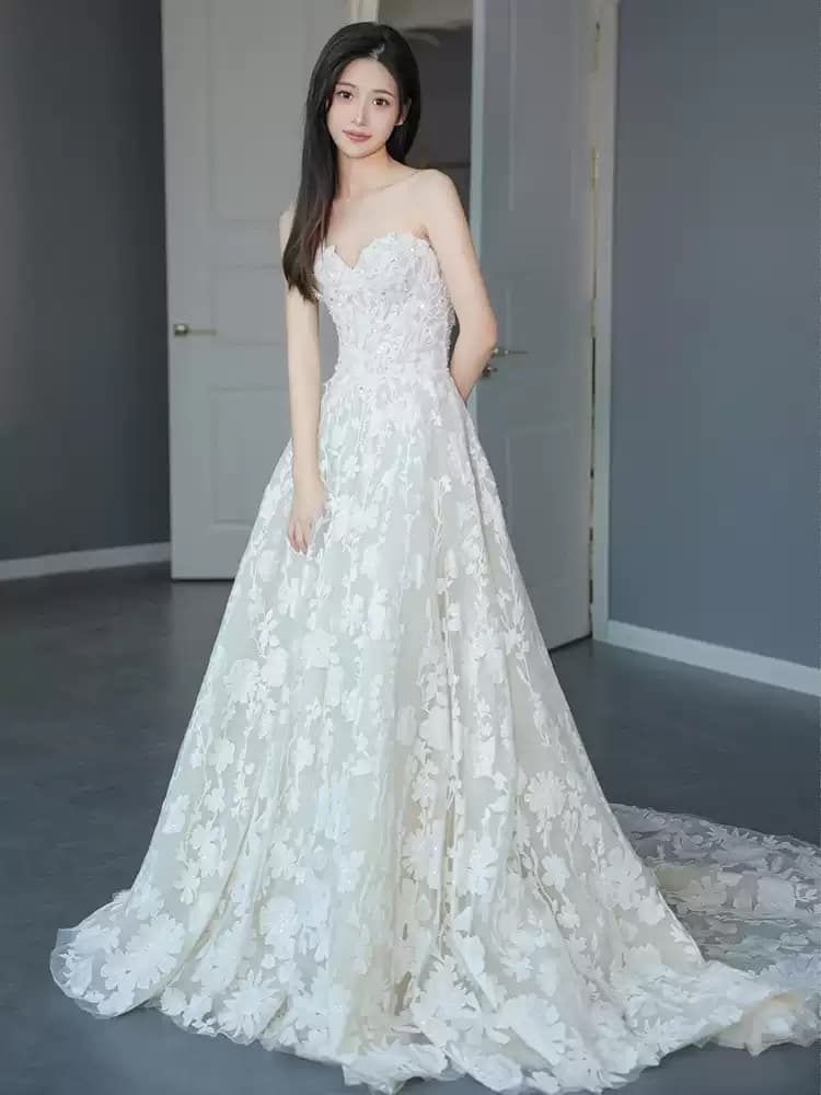 Strapless Lightweight Bridal Gown French Style Lace Dress