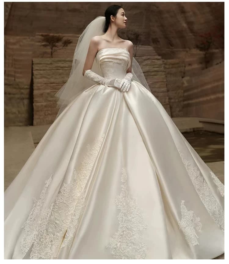 Strapless Satin Wedding Gown Minimalist Elegance with Premium Texture Featuring a Luxurious Long Train