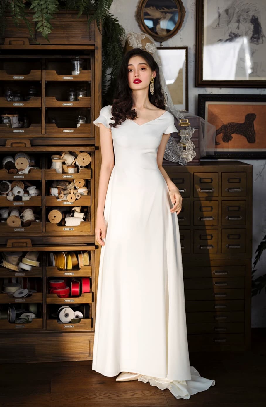 Wedtire Original Style No. Simple - French-style white wedding gown